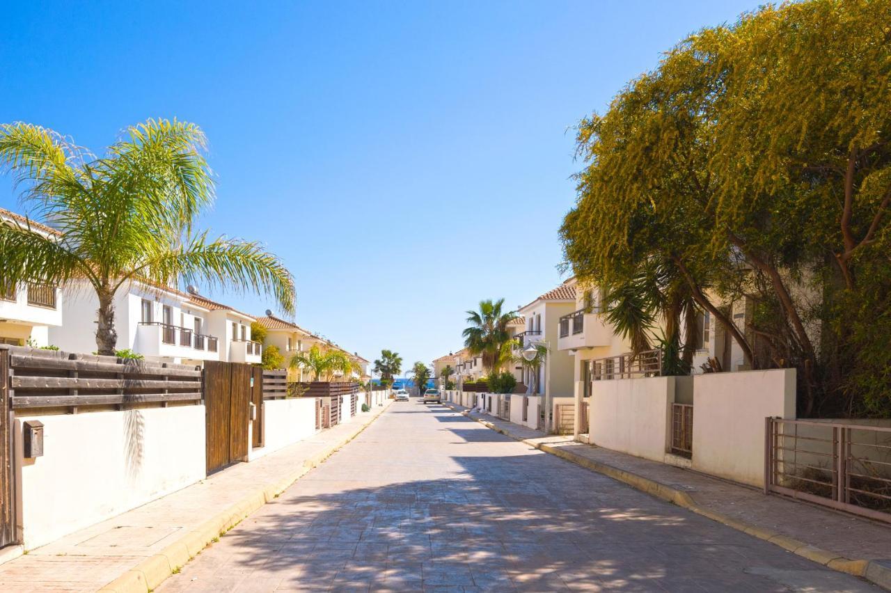 Villa Oasis Pernera 外观 照片